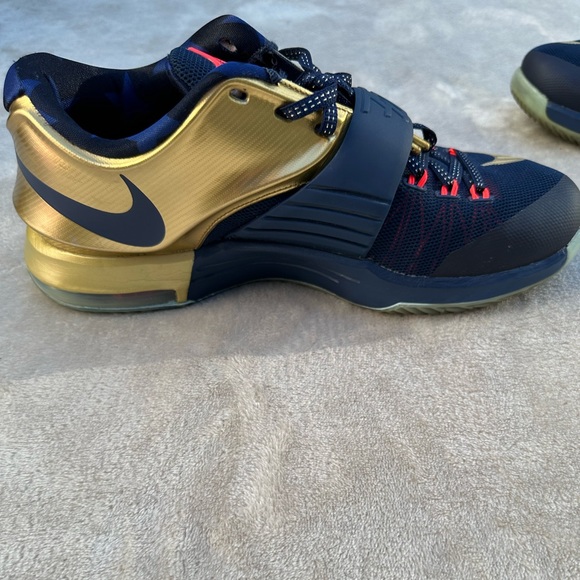 Nike KD - Picture 10 of 13